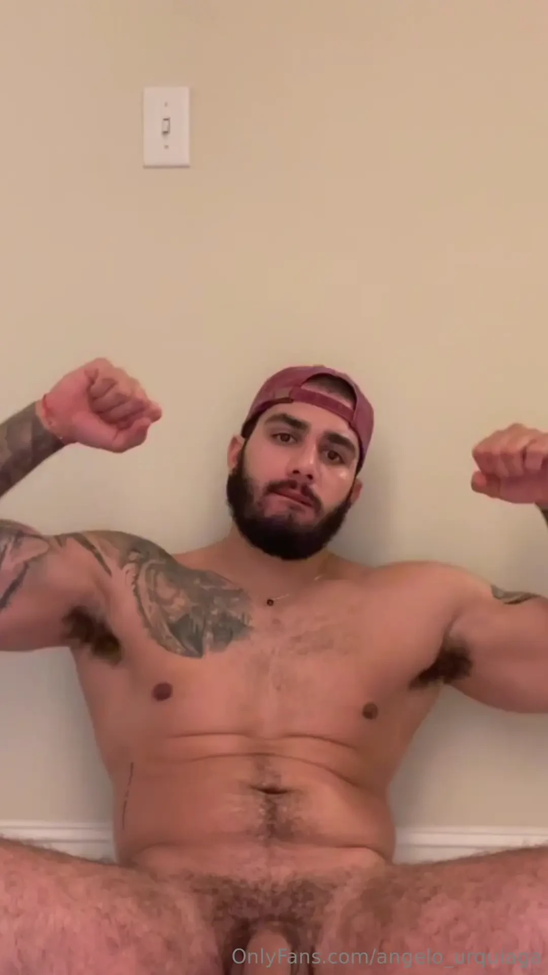 Come sit on this lap 