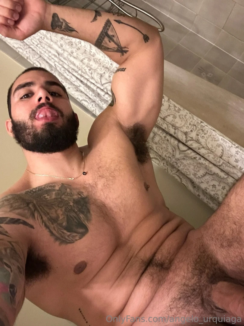 Need a thick ass on this lap right about now 