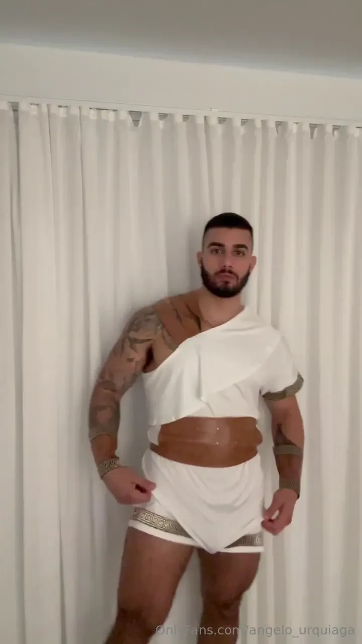 Which costume should i wear tonight 