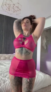 If you re lonely today like me i m here for you tell me everything