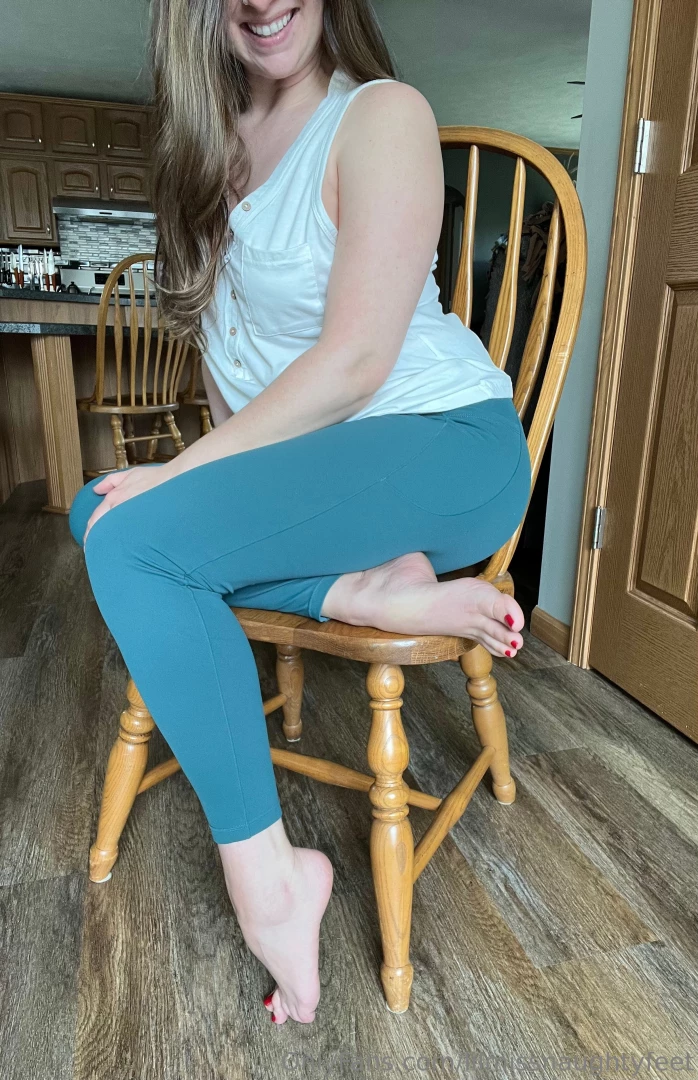 So you like milf s how about milf feet 