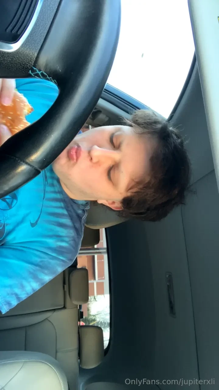 A little eating video for ya 