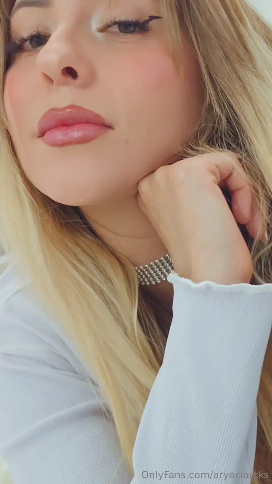 I m waiting you in my bed to do dirty mischief 