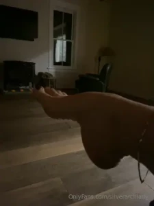 Shadow feet