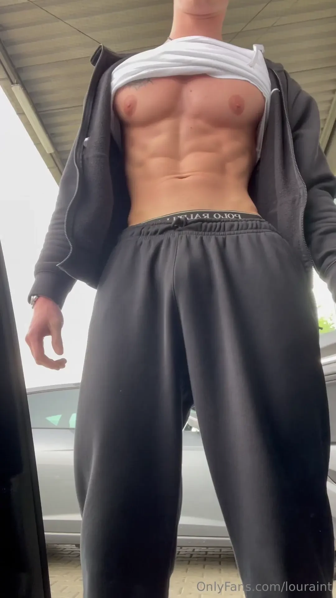 Had a boner at the gym today but as you know my dick goes downwards so 