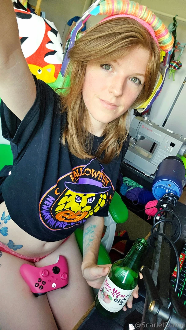 I m playing nightreign all day and i really want to stream it but it s 