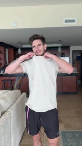 Pumped and sweaty just as you like sent a very nice hard one mirror