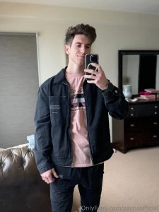 Outfit to go see a very special sub today lt 3 vips get to see my dick