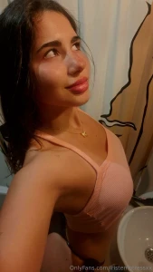 Can you guess what i m thinking about right now i ll give you a hint