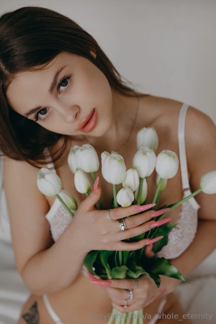 Every woman loves flowers 
