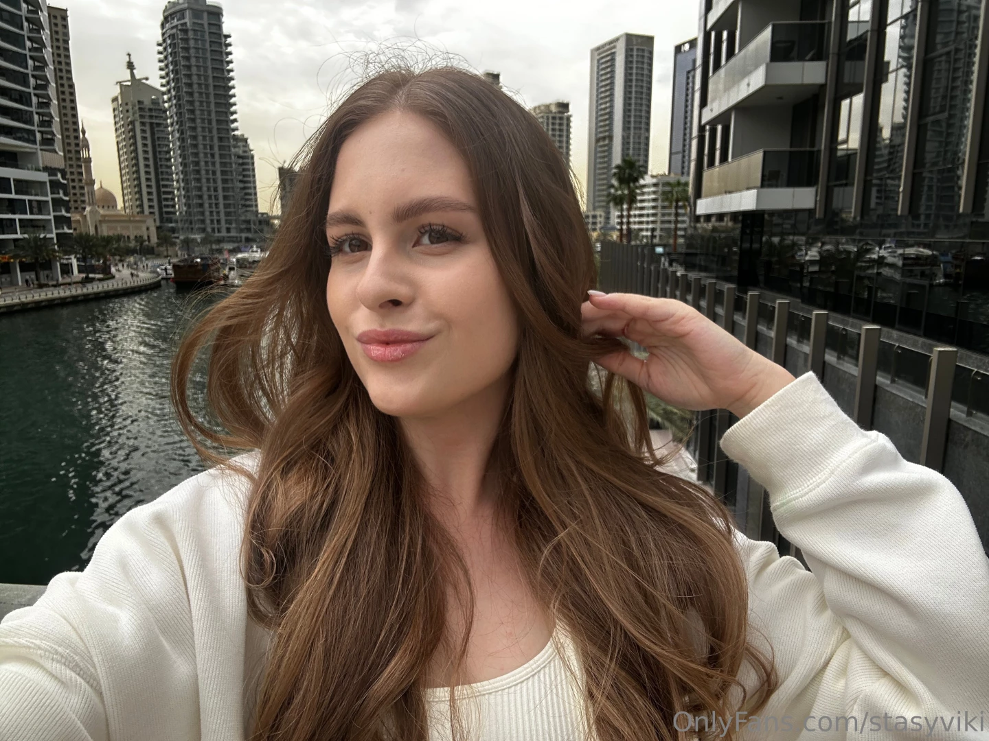 The only thing more beautiful than these views is me 