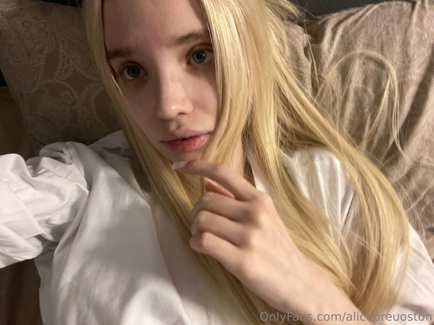 Just did my skincare routine but your compliments would make me glow 