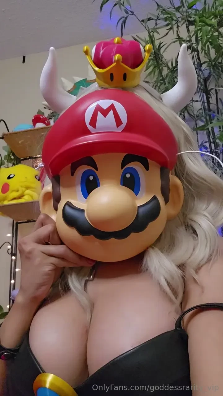 Bowsette is trying to convince peach that she is mario and then peach 
