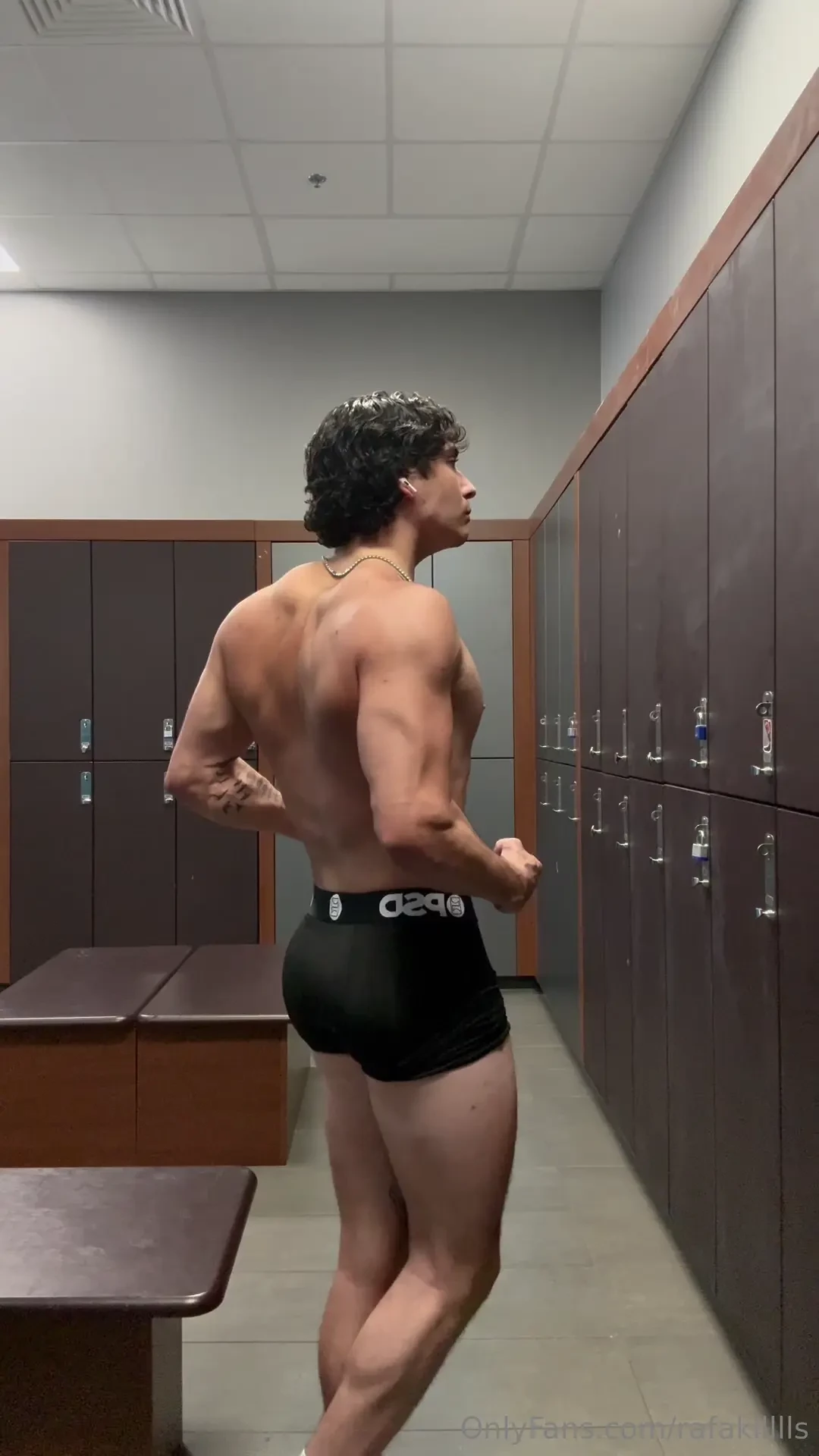 Want some free nudes 