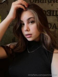 Do you like sensual girls like me