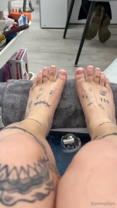 I have such cute feets