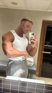 Imagine the way i d fit perfectly around you