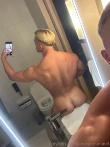 I want to sit on your face and let u eat my ass any takers