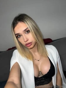 Have you seen the movie queen of the south white is the color of part 1