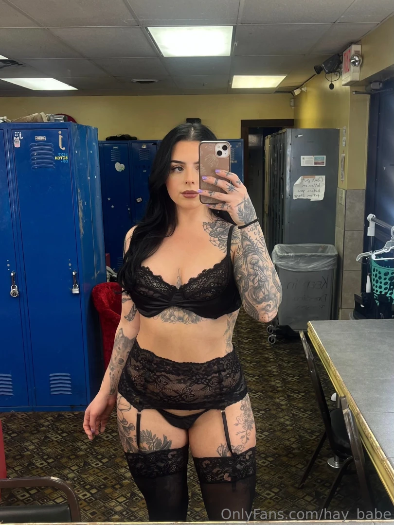 At work let s start my night out right if you leave a tip i ll send 