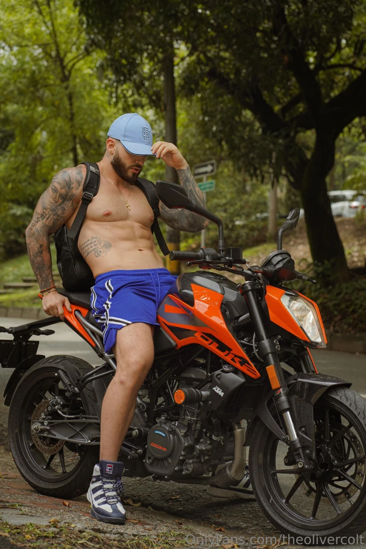 Do you like speed come on we ll take a ride 