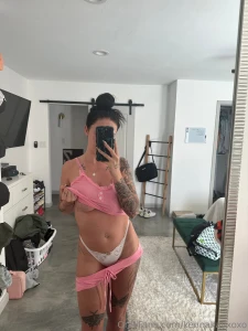 The night got too quiet so i started playing with myself and i ended