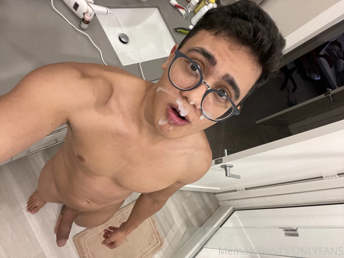 You know how much i love leche ok my face so this is just a preview of part 1 