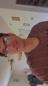 Pretty privilege talk to me please i am soo lonely ad onlyfans twink