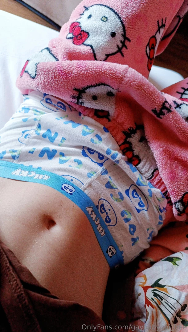 Who ordered a cute boyfriend 