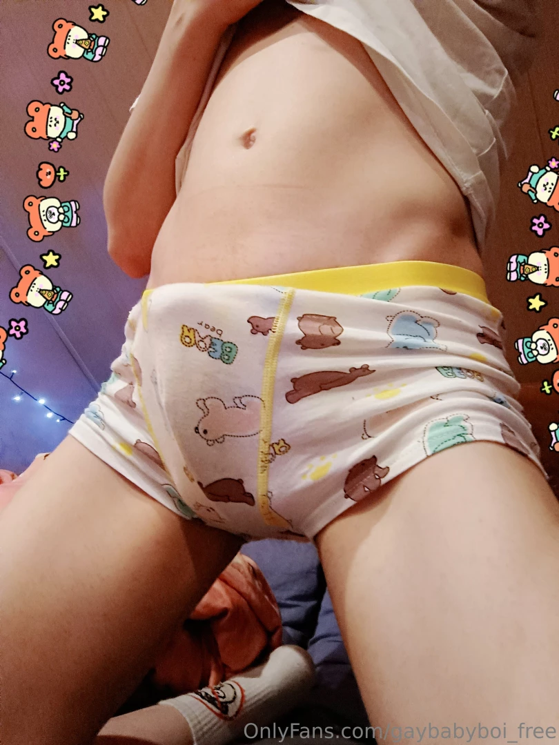 I can be your boy toy who wants to play 