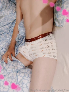 Pov we have a sleepover you wake up first and see my morning wood what