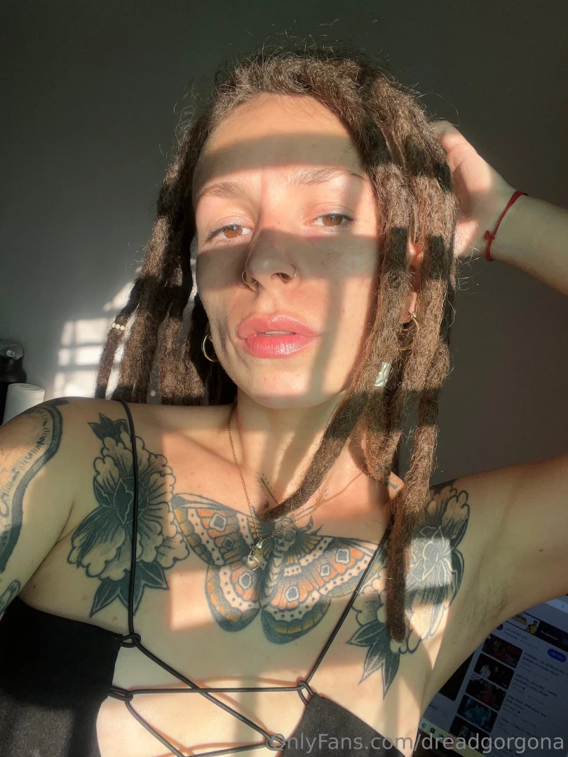 I m looking for a new slave a true servant of his mistress who will 