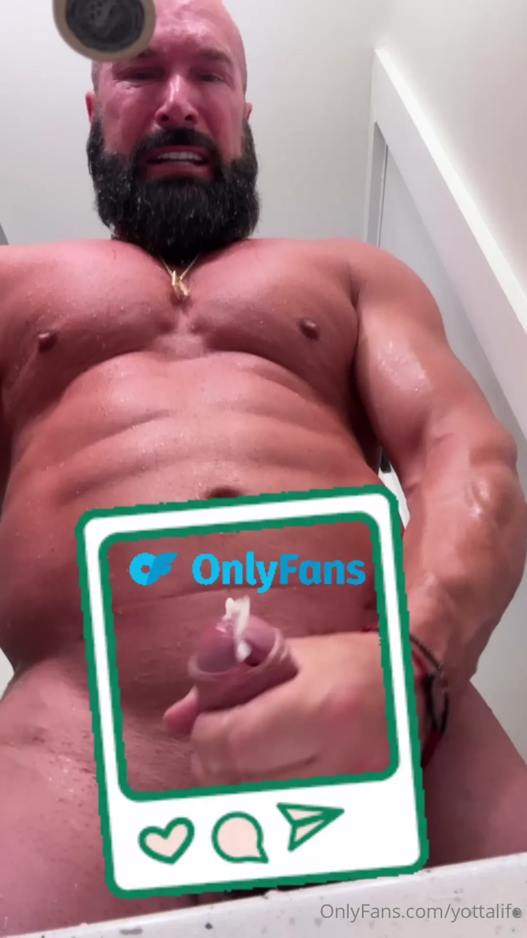 Check your inbox now you have this massive cumshot to watch 