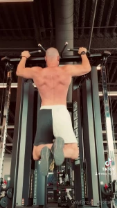 Wer will meine belohnung sein f r das harte training wer leckt den
