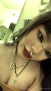 I know you wanna see more of me send me a dmmmm