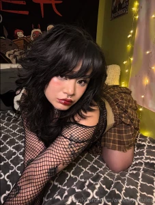 Can i tempt you to cuddle with me in bed