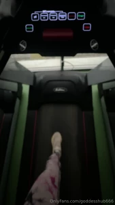 It s the same as always if a girl doesn t take pictures of her ass