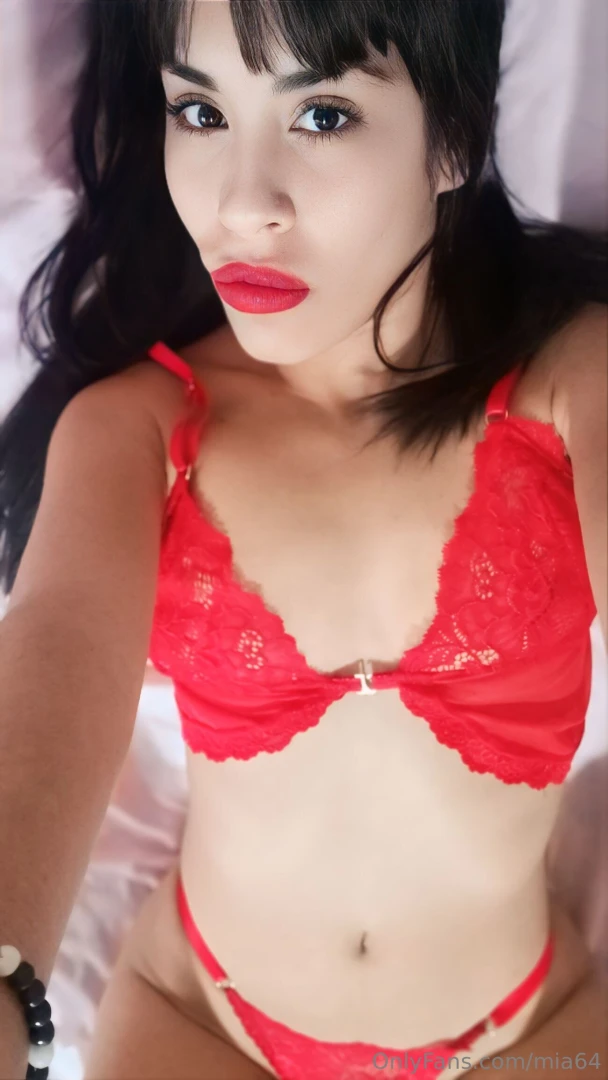 I m feeling very horny and i m alone at home would you like to play 