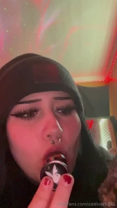 Hahaha i don t think you understand how serious my oral fixation for