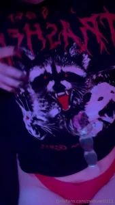 Wanna see how pretty amp creamy this heart glass dildo toy makes my