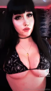 What i do when he starts playing childish gambino