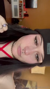 Wait until you see the pussyless undiessss ofc already broken innnn