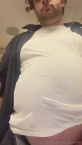 Gettin distracted having a p ss