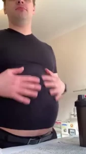 Cheeky afternoon shake and wobble