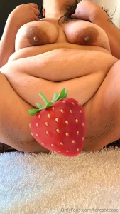 Unshaven plump and ready for a good tease amp squeeze pussy titts amp