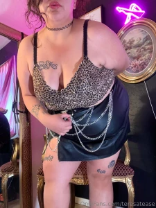 Swipe if you want me to flash you my big brown tits