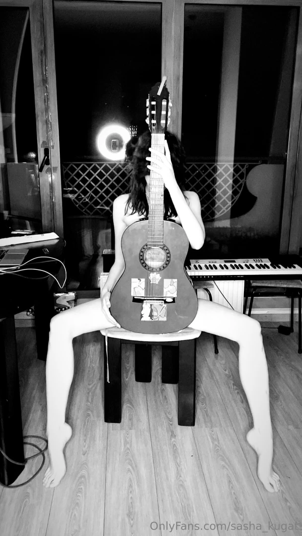 Tell me truth r u jealous of my guitar i won t blame u part 1 