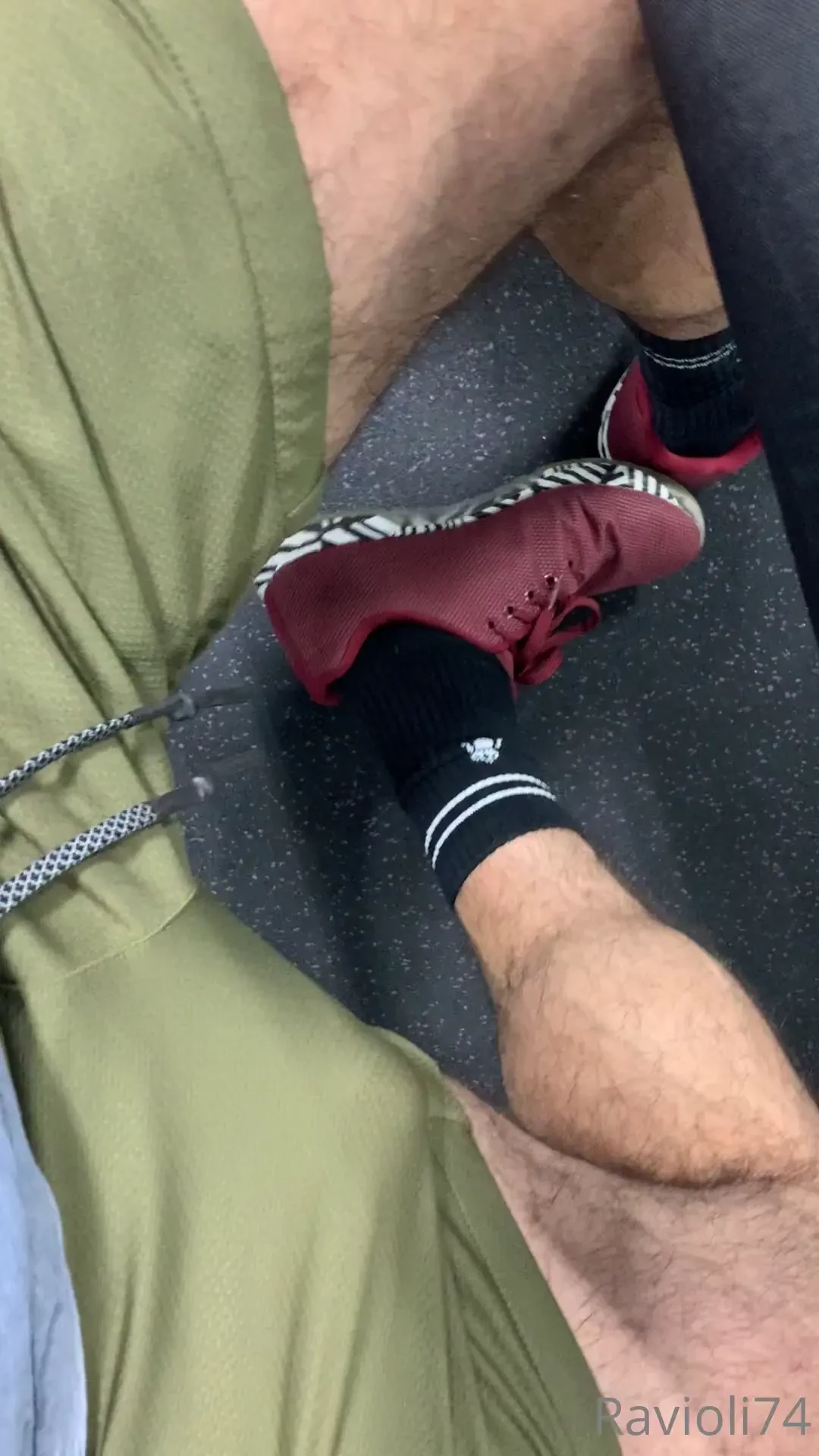 Throbbing in my shorts at the gym making it dance 