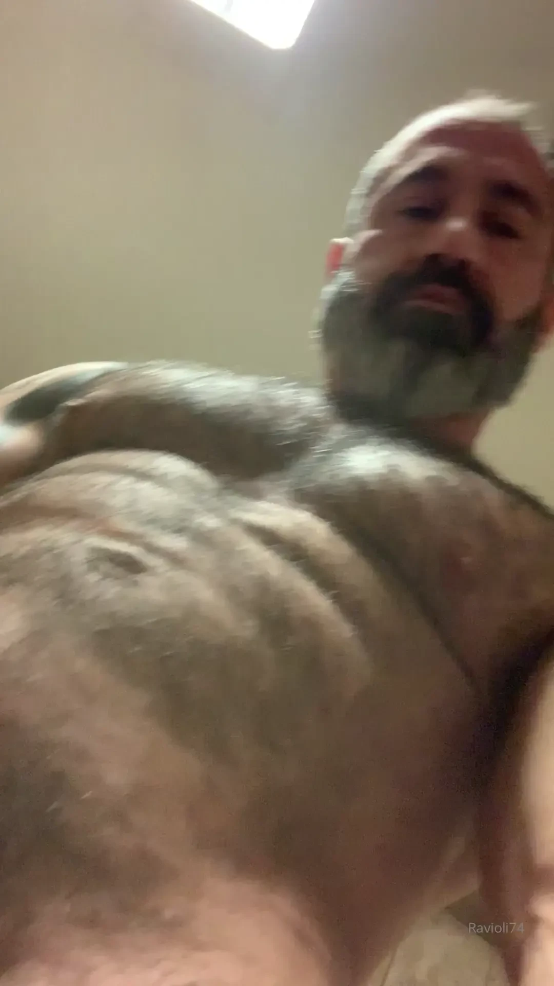 Back in the restrooms again took off all my cloths 