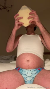 2 litres of mass gainer packed away in this growing gut might have